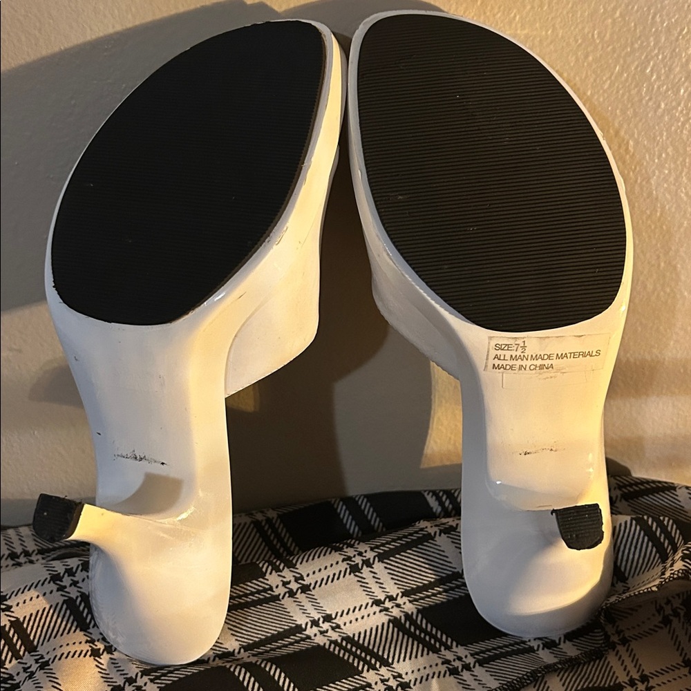 Windsor Stiletto buckle Mules - Picture 11 of 12